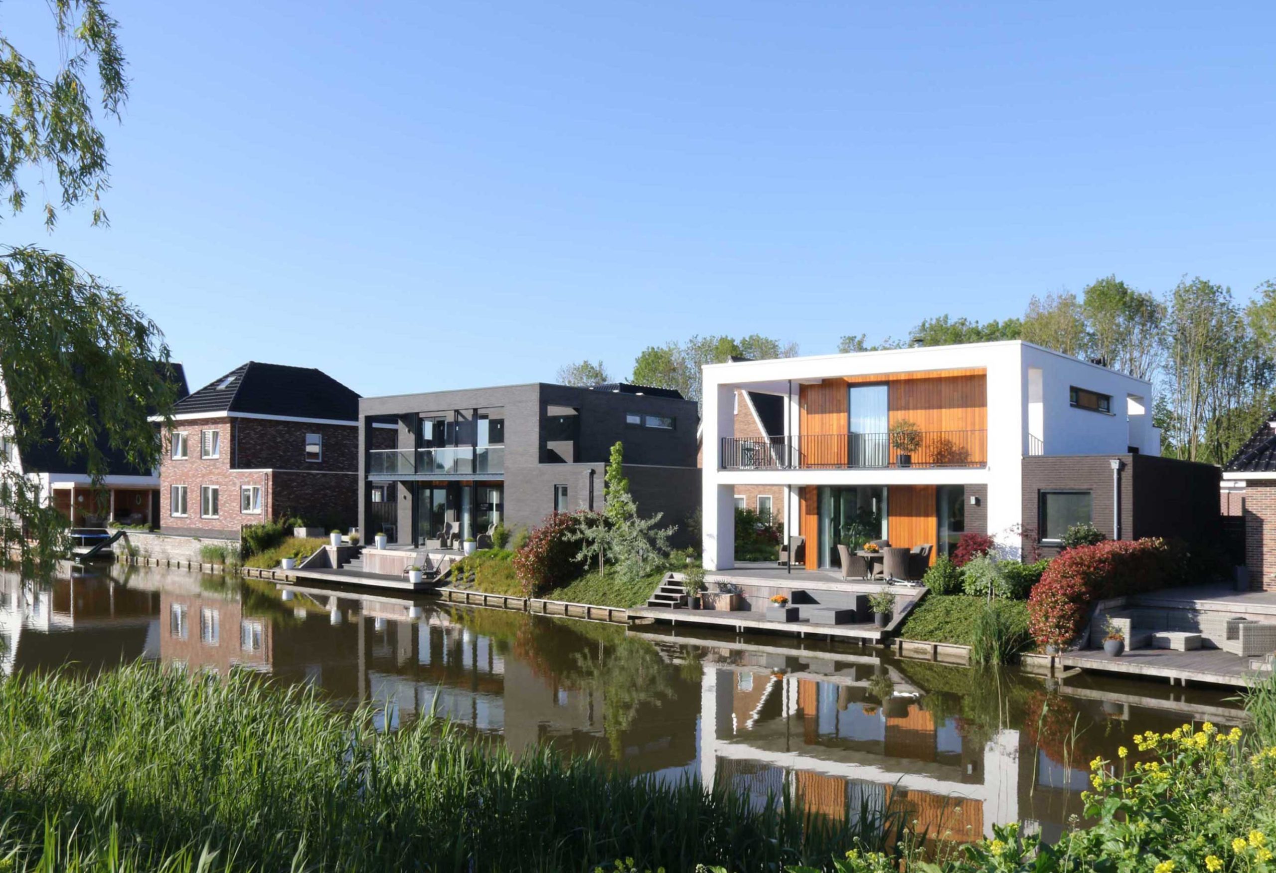 Vrijstaande villa aan het water Almere Nobelhorst | Olof Architects