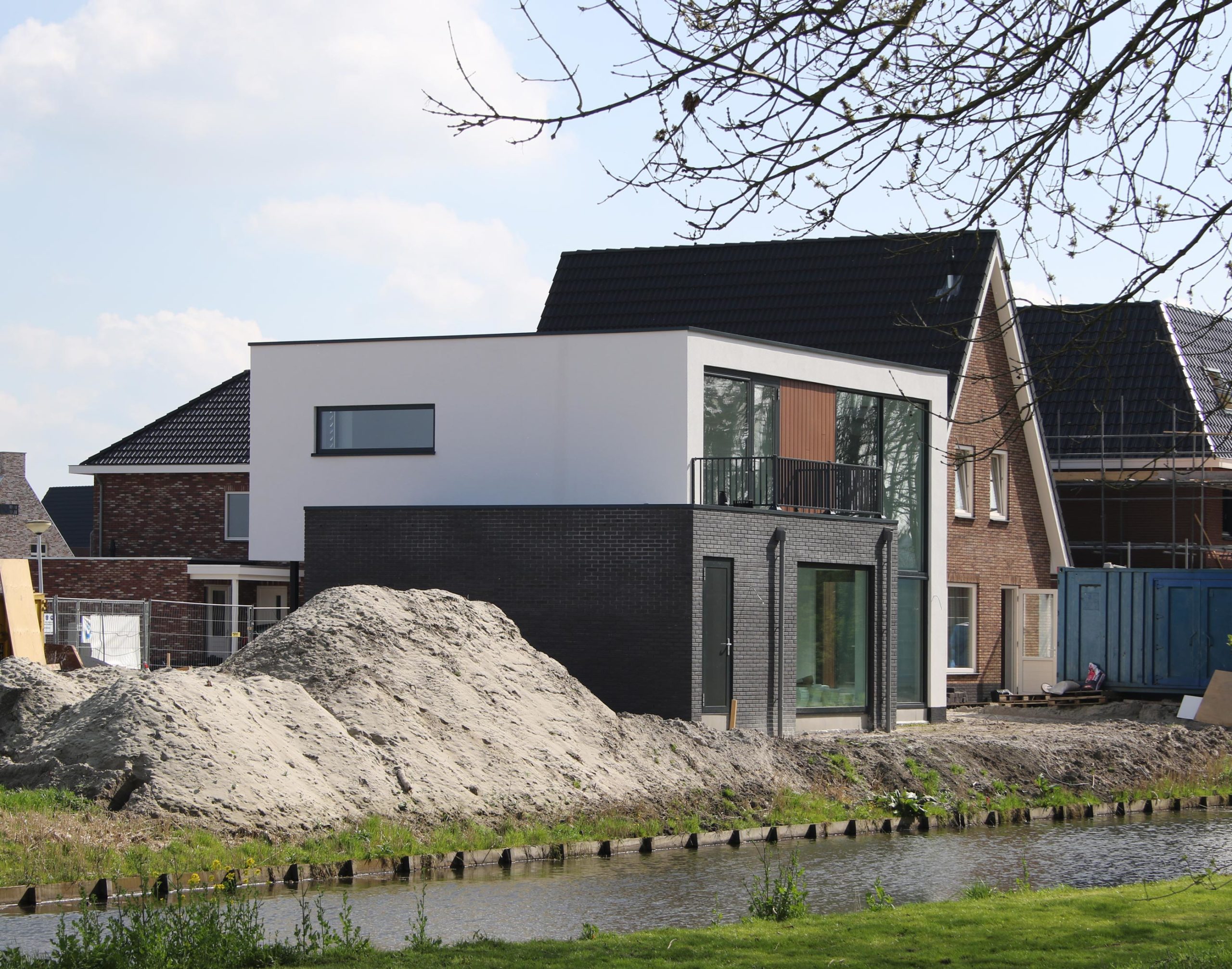 Vrijstaande villa aan het water Almere Nobelhorst | Olof Architects