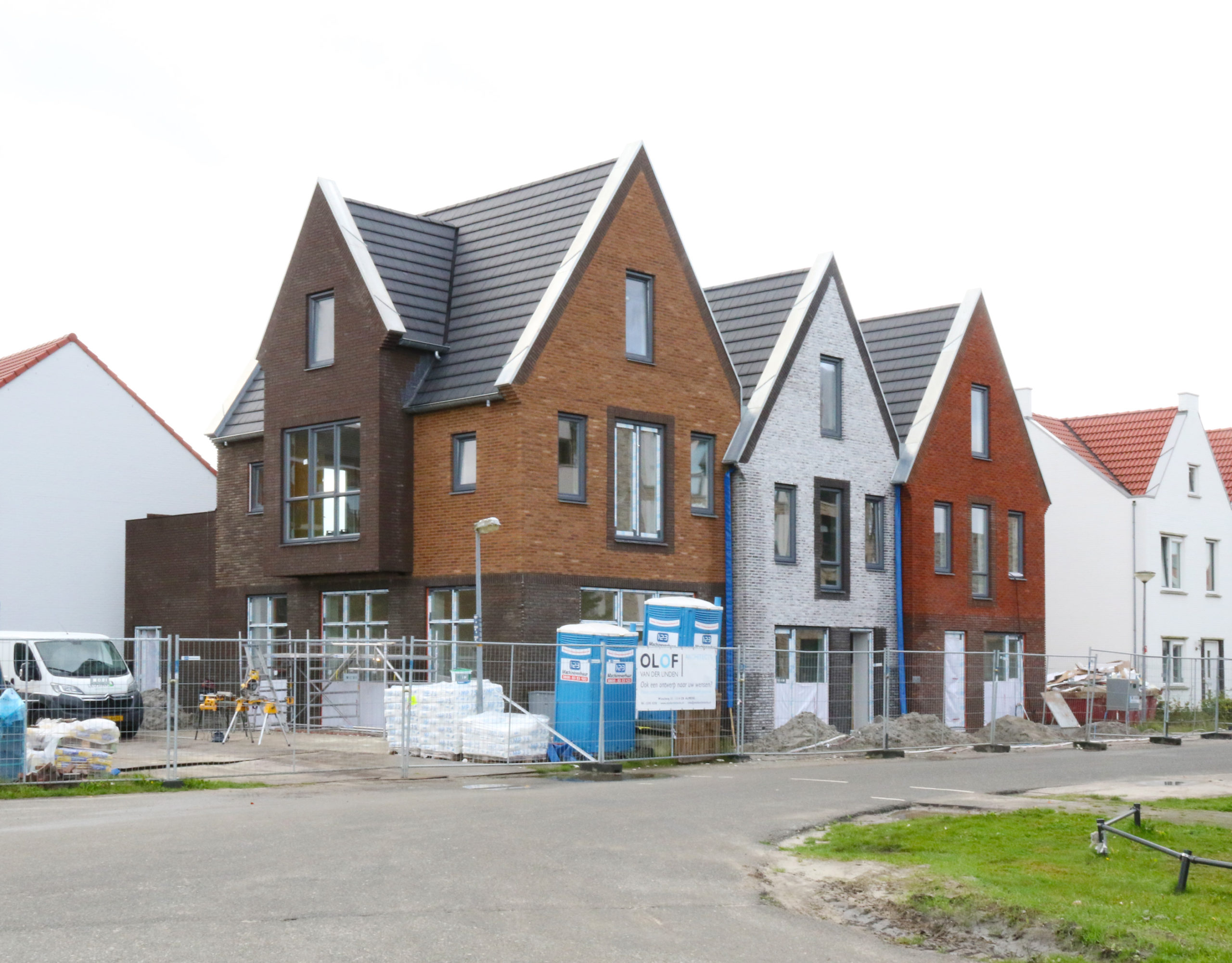 Drie woonruimtes en een commerciële ruimte Almere Nobelhorst | Olof Architects